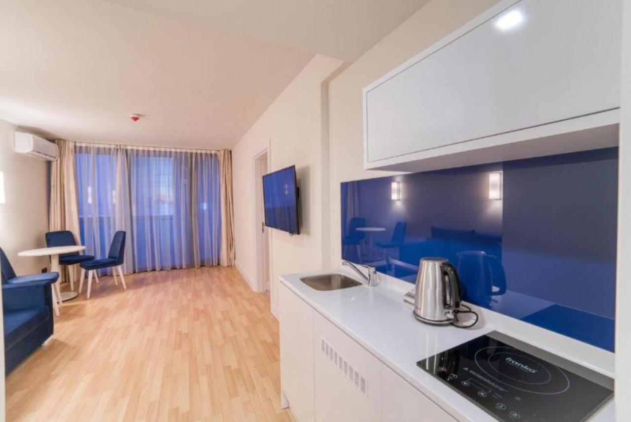 באטומי Lux Apartaments מראה חיצוני תמונה