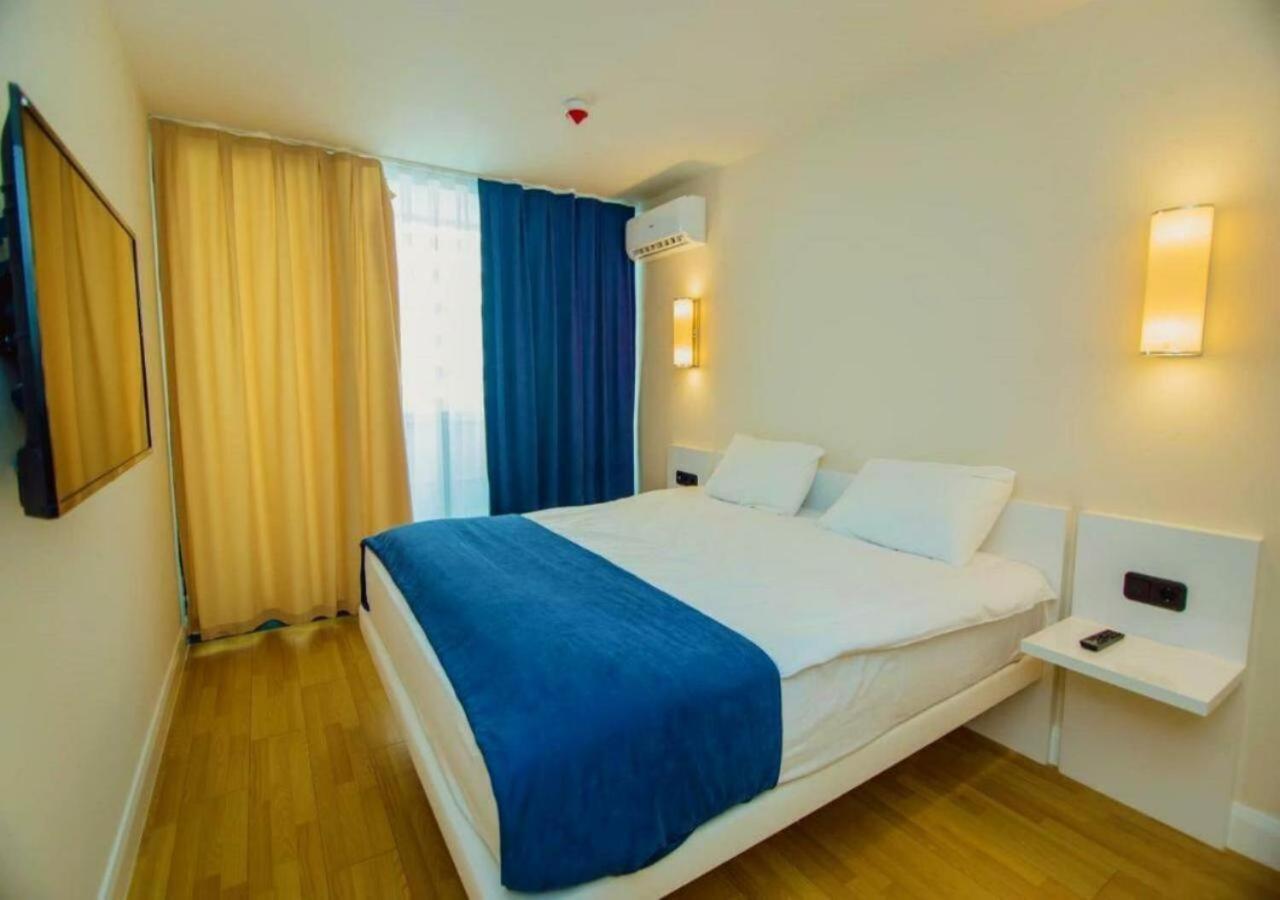 באטומי Lux Apartaments מראה חיצוני תמונה